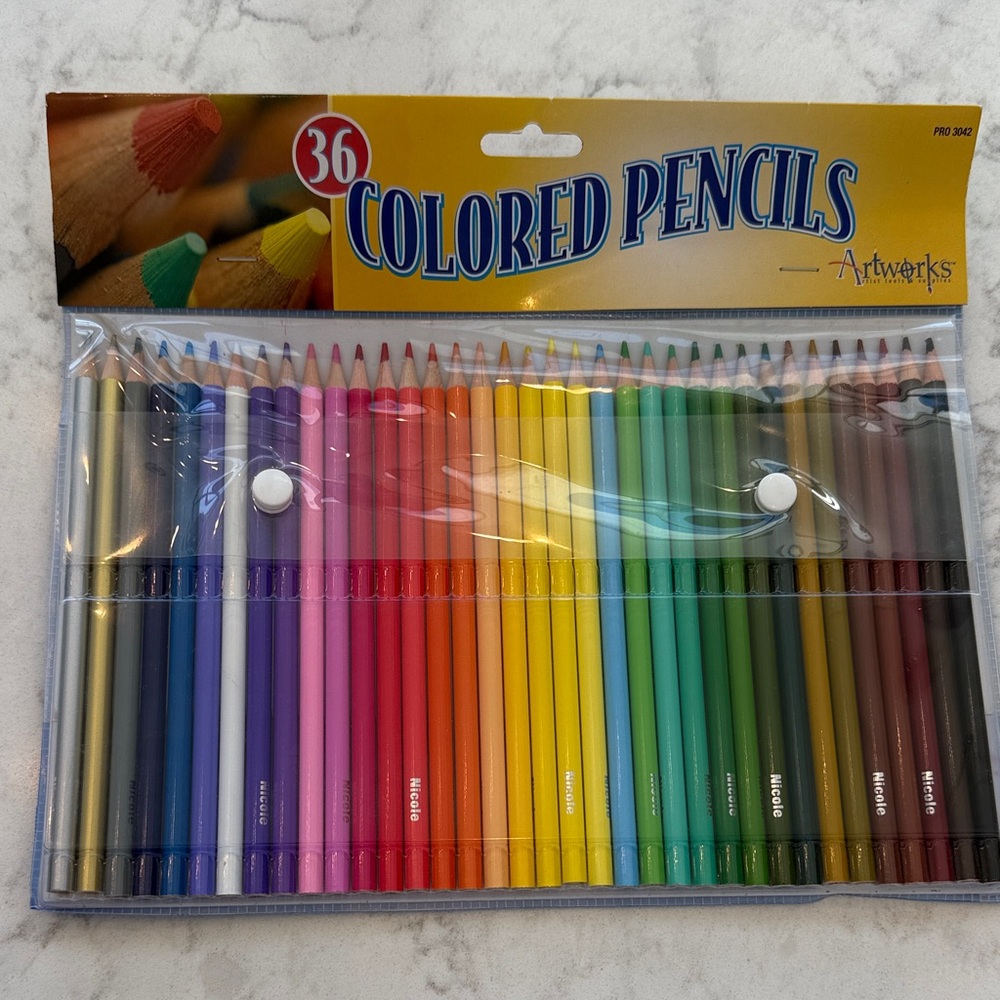 (Unopened) MUJI Brown and Black Notebook* 5 with Multicolor Pencils - Picture 2 of 4